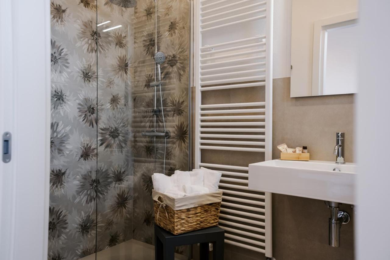 Lami Room & Apartment คาสเทลซานเปียโตรแตร์เม ภายนอก รูปภาพ