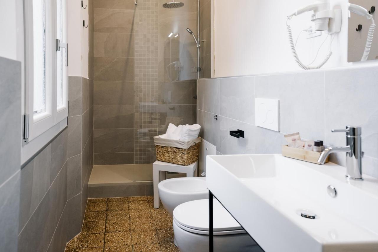 Lami Room & Apartment คาสเทลซานเปียโตรแตร์เม ภายนอก รูปภาพ