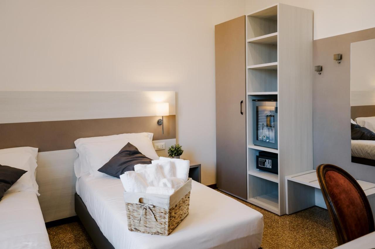 Lami Room & Apartment คาสเทลซานเปียโตรแตร์เม ภายนอก รูปภาพ